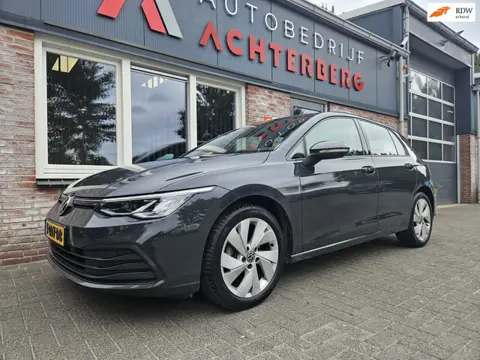 Volkswagen Golf 1.0 TSI Life Business Lesauto! Trekhaak! Nette Staat! Carplay! Navigatie! LED!