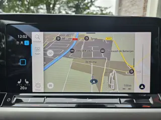 Foto 11 van Volkswagen Golf 1.0 TSI Life Business Lesauto! Trekhaak! Nette Staat! Carplay! Navigatie! LED!