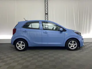 Foto 16 van Kia Picanto 1.0 DPi ComfortLine 5p | Cruise Control | Bluetooth | Airco | Radio | Aut. Verlichting |