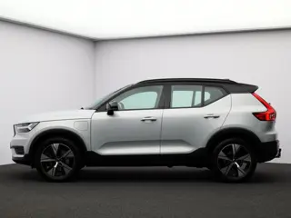 Foto 13 van Volvo XC40 T4 Recharge R-Design / Trekhaak / Adaptive Cruise / Stoel+Stuurverwarming / Keyless / Car