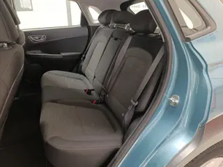 Foto 15 van Hyundai Kona EV Comfort 64 kWh Navigatie / Airco automatisch |SOH 98.7% | 3 fase | Parkeersensoren