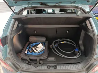 Foto 12 van Hyundai Kona EV Comfort 64 kWh Navigatie / Airco automatisch |SOH 98.7% | 3 fase | Parkeersensoren