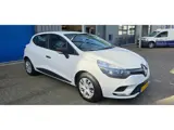 Foto 25 van Renault Clio 0.9 TCe Life 90PK Airco Cruise Bleutooth NAP Elec pakket