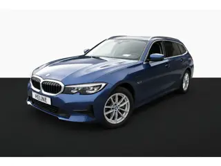 Foto 20 van BMW 3 Serie Touring 320e HYBRID AUT. BUSINESS SPORT LEDER/CAMERA/CARPLAY
