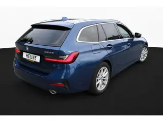 Foto 17 van BMW 3 Serie Touring 320e HYBRID AUT. BUSINESS SPORT LEDER/CAMERA/CARPLAY