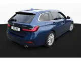 Foto 27 van BMW 3 Serie Touring 320e HYBRID AUT. BUSINESS SPORT LEDER/CAMERA/CARPLAY