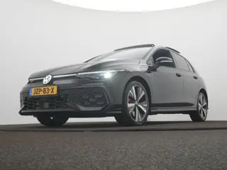 Foto 20 van Volkswagen Golf GTE 1.5 eHybrid 200 kW / 272 PK Hatchback 6 versn. 272PK | Panodak | Camera | ACC |