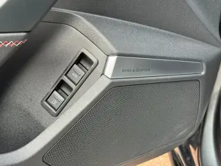 Foto 18 van Audi A3 Sportback 45 TFSI e S edition Competition | ACC | B&O | HUD