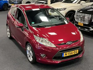 Foto 14 van Ford Fiesta 1.6 Sport X-Pack | Airco | Cruise | Navi | 17inch | PDC