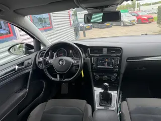 Foto 13 van Volkswagen Golf 1.6 TDI Highline *NIEUWSTAAT*
