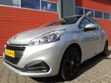 Foto 29 van Peugeot 208 1.2 PureTech Active Airco Cruise Navi 5DRS NL-Auto