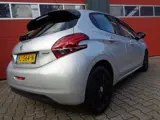 Foto 28 van Peugeot 208 1.2 PureTech Active Airco Cruise Navi 5DRS NL-Auto