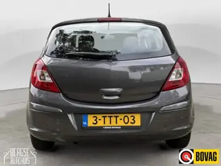 Foto 17 van Opel Corsa 1.2 16V Cosmo Airco Elek. Ramen Facelift