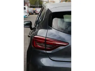 Foto 11 van Renault Clio 1.3 TCe Intens Bose audio | stuurverwarming | CC | Dealer onderhouden
