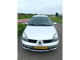 Foto 14 van Renault Clio 1.2-16V Exception