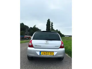 Foto 15 van Renault Clio 1.2-16V Exception