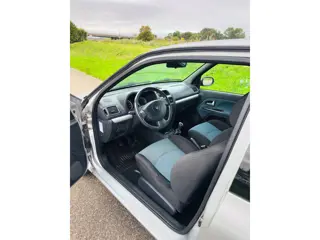 Foto 16 van Renault Clio 1.2-16V Exception