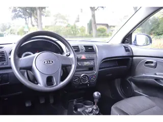 Foto 14 van Kia Picanto 1.0 Seven Org NL/NAP/nw distributie + koppeling