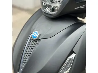 Foto 13 van Piaggio Scooter 400 Beverly S HPE