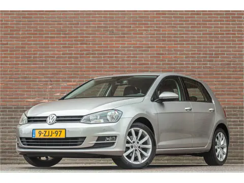 Volkswagen Golf 1.2 TSI Business Edition, 2e eigenaar, 97.000km NAP, Massage, Camera, Half leder, Na