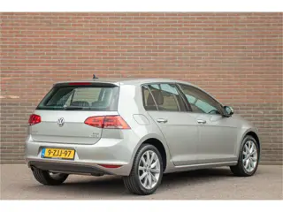 Foto 17 van Volkswagen Golf 1.2 TSI Business Edition, 2e eigenaar, 97.000km NAP, Massage, Camera, Half leder, Na