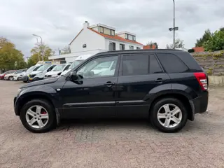 Suzuki Grand Vitara 2.0-16V,103kw/140pk,AC,4x4: 4195,-