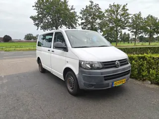Foto 15 van Volkswagen Transporter Kombi 9 prs 2.0 TDI L1H1 Trendline AIRCO BJ 2010