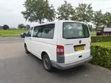 Foto 26 van Volkswagen Transporter Kombi 9 prs 2.0 TDI L1H1 Trendline AIRCO BJ 2010