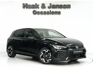Foto 12 van Volkswagen Golf 1.5 eTSI R-Line Edition - Inc BTW - ACC - Camera