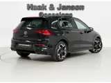 Foto 24 van Volkswagen Golf 1.5 eTSI R-Line Edition - Inc BTW - ACC - Camera