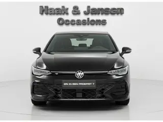 Foto 15 van Volkswagen Golf 1.5 eTSI R-Line Edition - Inc BTW - ACC - Camera