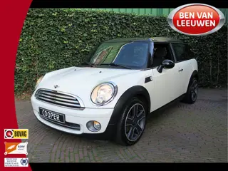 Foto 11 van MINI Clubman 1.6 Cooper Chili R55 Youngtimer, Pano.dak, clima, BT en 17"