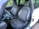 Foto 29 van MINI Clubman 1.6 Cooper Chili R55 Youngtimer, Pano.dak, clima, BT en 17"