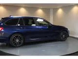 Foto 27 van BMW 3-serie Touring 318i Executive *Automaat* 2de Eigenaar|Dealer OH|Trekhaak|Cruise|Navi|PDC|18''Ve