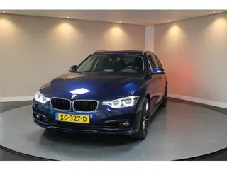 Foto 20 van BMW 3-serie Touring 318i Executive *Automaat* 2de Eigenaar|Dealer OH|Trekhaak|Cruise|Navi|PDC|18''Ve