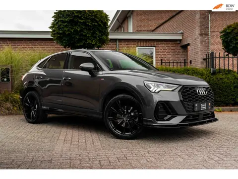 Audi Q3 Sportback 45 TFSI e S Edition 245 PK 3x S-Line SONOS ACC Camera 21'' ABT RSQ3