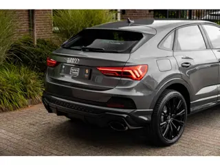 Foto 19 van Audi Q3 Sportback 45 TFSI e S Edition 245 PK 3x S-Line SONOS ACC Camera 21'' ABT RSQ3