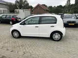 Foto 24 van Volkswagen up! 1.0 take up! BlueMotion airco (bj 2012)