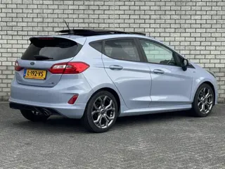 Foto 13 van Ford Fiesta 1.0 EcoBoost Hybrid ST-Line | B&O Audio | Panoramadak | Stoelverwarming | Camera |