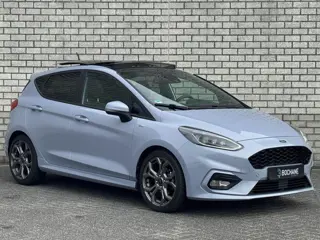 Foto 16 van Ford Fiesta 1.0 EcoBoost Hybrid ST-Line | B&O Audio | Panoramadak | Stoelverwarming | Camera |