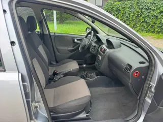 Foto 13 van Opel Corsa 1.4-16V Full Rhythm