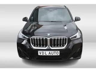 Foto 13 van BMW X1 sDrive18i Apple Carplay/Android Auto l Lederen bekleding l Hemelbekleding donker l Lichtmetal
