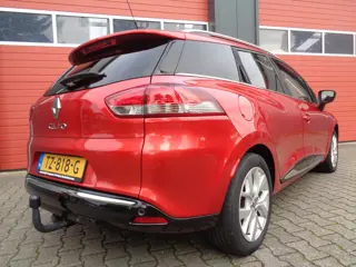 Foto 18 van Renault Clio Estate 0.9 TCe Limited 90PK Airco Cruise Navi Trekhaak 1E-Eiegnaar NL-Auto