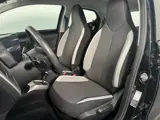 Foto 27 van Toyota Aygo 1.0 VVT-i x-play | Achteruitrijcamera | Airco | Lage km stand |