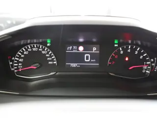 Foto 12 van Peugeot 208 1.2 PureTech Allure Automaat | Airco | Cruise control | Carplay | Navi | Parkeer sensore