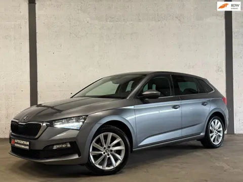 Skoda Scala 1.0 TSI Automaat|Navi|Virtual|Carplay|Camera|LED|Dealer Onderhouden !!