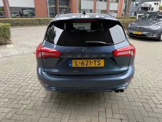 Foto 14 van Ford FOCUS Wagon 1.0 EcoBoost ST Line X Business Camera el.klep Navi