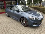 Foto 26 van Ford FOCUS Wagon 1.0 EcoBoost ST Line X Business Camera el.klep Navi