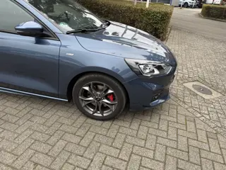 Foto 17 van Ford FOCUS Wagon 1.0 EcoBoost ST Line X Business Camera el.klep Navi