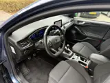 Foto 21 van Ford FOCUS Wagon 1.0 EcoBoost ST Line X Business Camera el.klep Navi